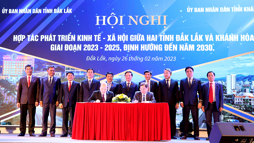 Đắk Lắk và Khánh Hòa ký kết thỏa thuận hợp tác phát triển, giai đoạn 2023-2025
