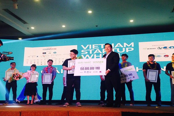 Dự án hỗ trợ người học tiếng Anh trên YouTube thắng giải 150 triệu đồng