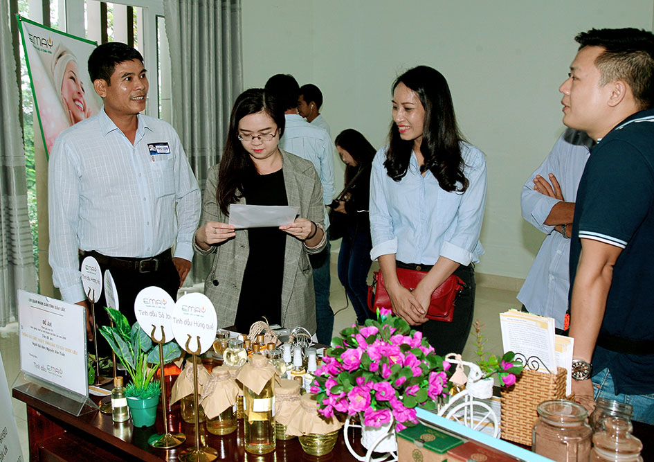 Khởi nghiệp từ tinh dầu dược liệu