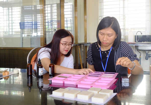 Khởi nghiệp với tinh dầu