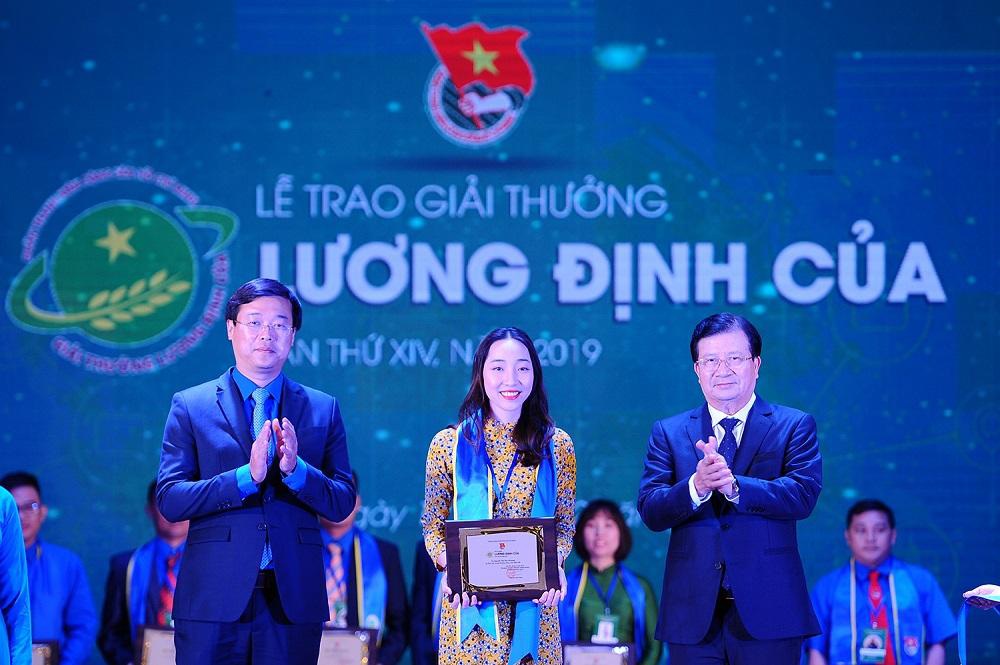 Nữ tỷ phú 9X truyền cảm hứng với hành trình khởi nghiệp từ cây mắc ca